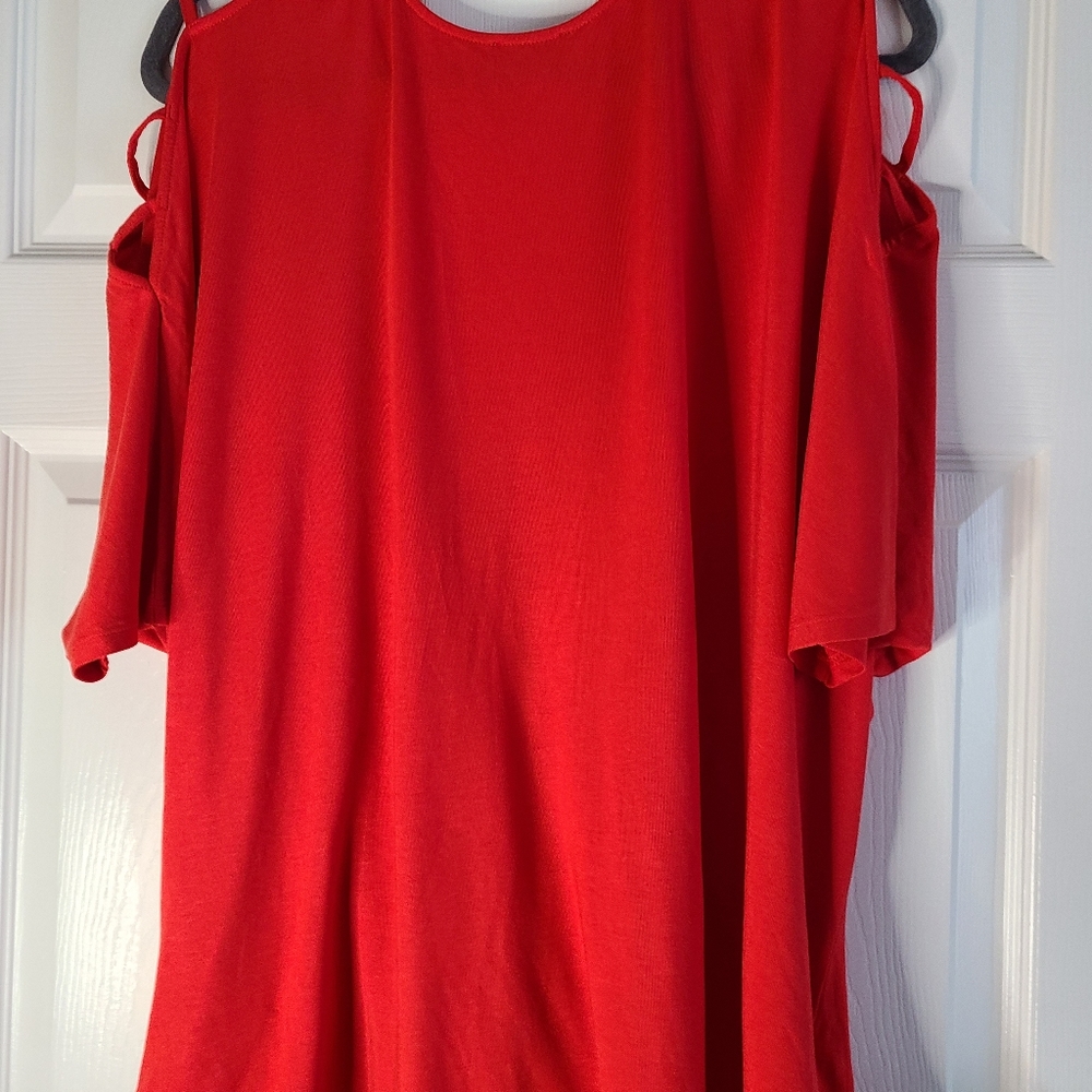 Venus faux wrap top size 1X Red - Picture 3 of 3